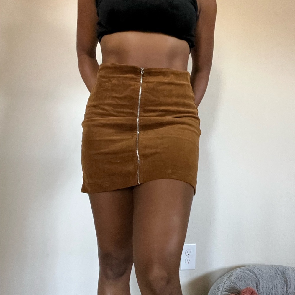 Zip Front Skirt ~ Camel